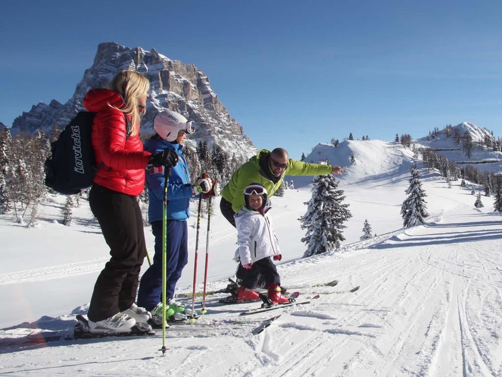 Cesa Da Riz Lägenhet Colle Santa Lucia Exteriör bild